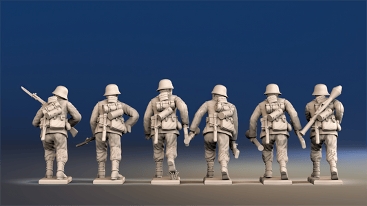 WW2 German Infantry - Advancing, Helmet and Gaiters