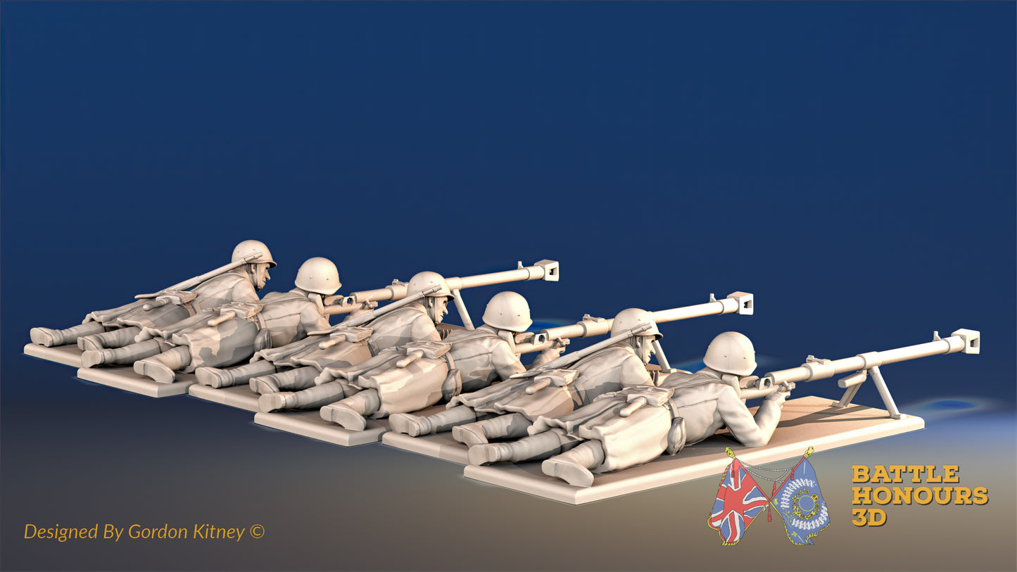 Russian Greatcoat Uniform AntiTank Helmet