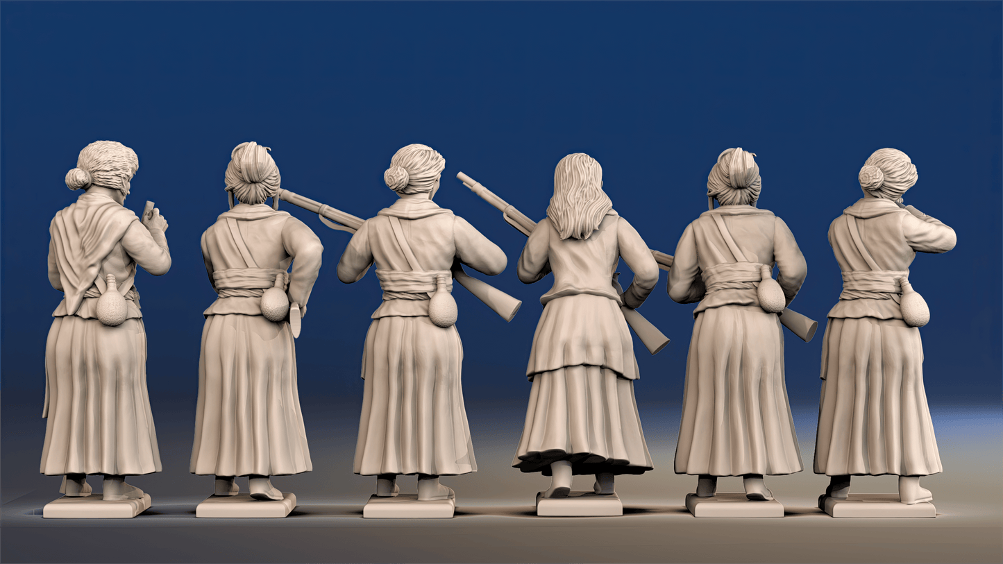 Peninsular War Spanish Guerrilla Women - Advancing