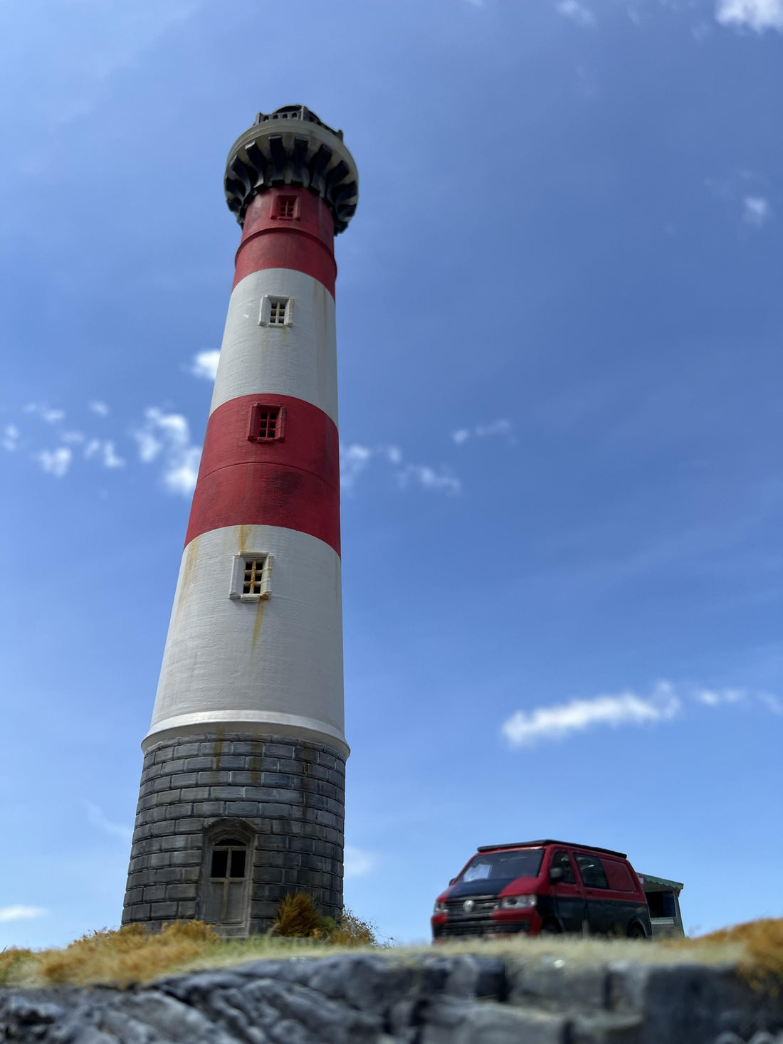 Ouistreham Lighthouse – 1/76 Scale Masterpiece by Andrew M