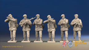 WW2 British Paratroopers Red Beret Standing Firing miniature figures front view