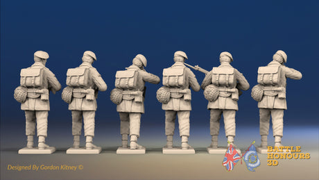 WW2 British Paratroopers Red Beret Standing Firing miniature figures rear view