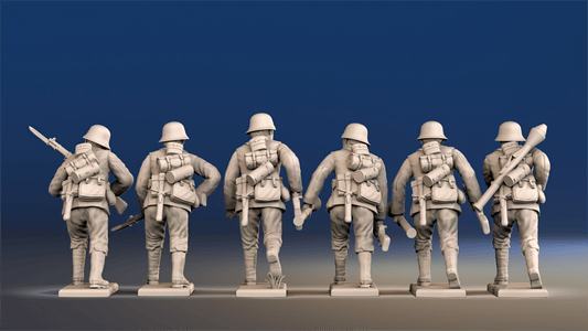 WW2 German Infantry - Advancing, Helmets