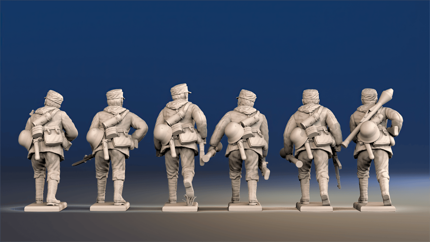 WW2 German Panzergrenadiers - Advancing, Smocks and Field Caps