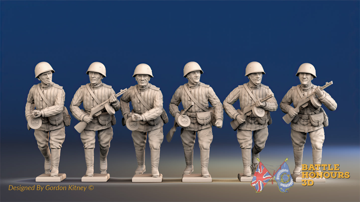 Russian Padded Uniform Advancing Helmet MG Team