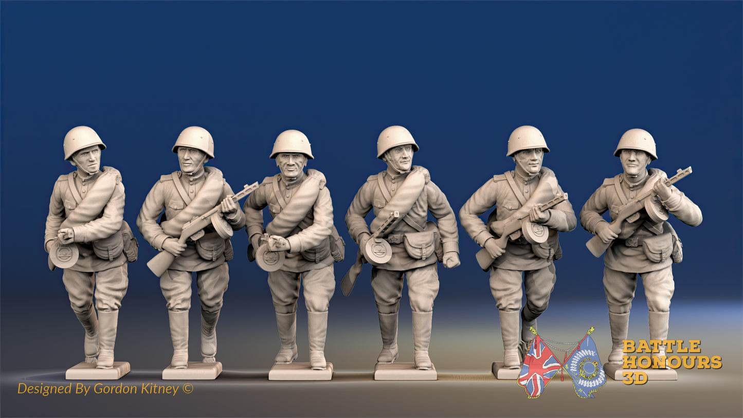 Russian Summer Uniform Advancing Helmet MG Team