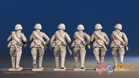 Russian summer advancing helmet machine gun team view 2