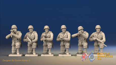 WW2 US Infantry Kneeling miniature figures front view