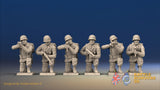 WW2 US Paratroopers Without Field Dressing Kneeling miniature figures front view